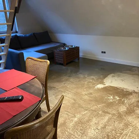 Bahnhof Grenzau Guest house *