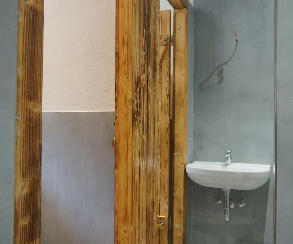 Vendégház Bahnhof Grenzau Höhr-Grenzhausen